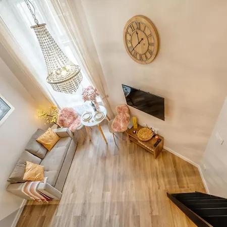 Downtown Cozy By Rentujemy Daire *